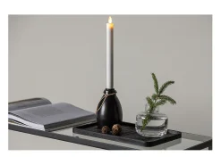 Candelabro Ulricehamn con luz LED negra.