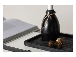 Candelabro Ulricehamn con luz LED negra.